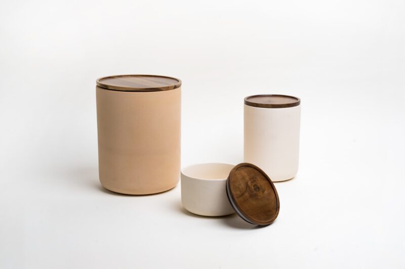 DS406256 (1) Stoneware canisters